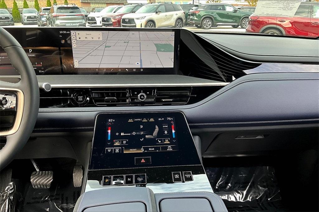 new 2026 INFINITI QX80 car, priced at $100,917