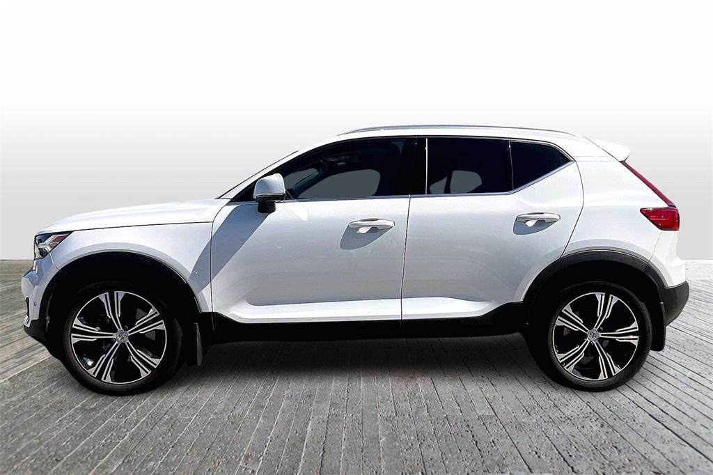 used 2021 Volvo XC40 car, priced at $31,995