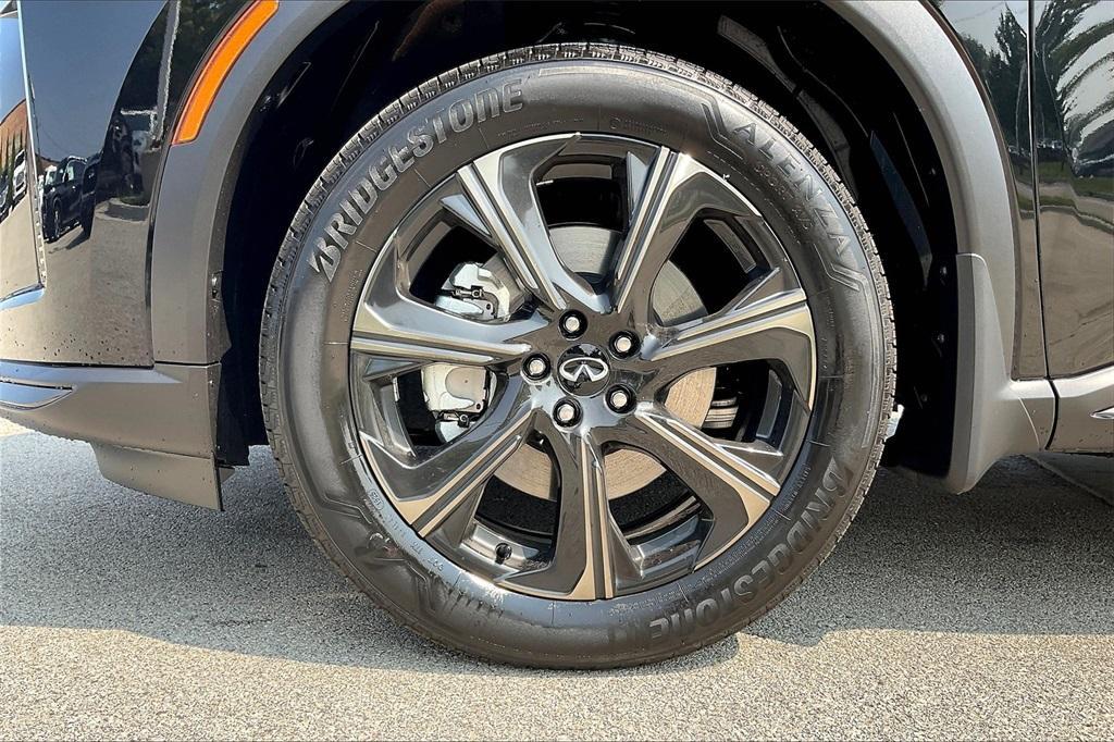 new 2026 INFINITI QX60 car, priced at $68,390