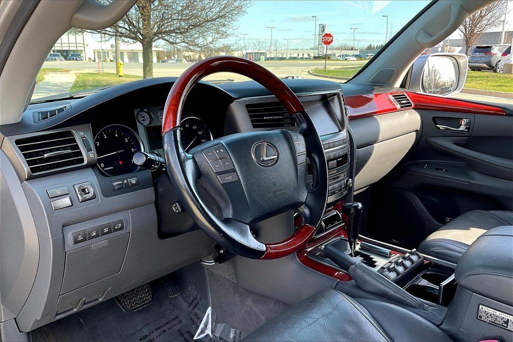 used 2008 Lexus LX 570 car, priced at $23,729