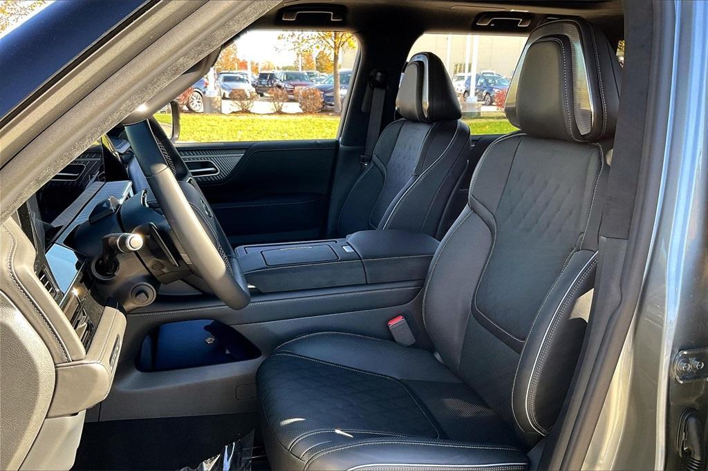 new 2025 INFINITI QX80 car, priced at $109,590