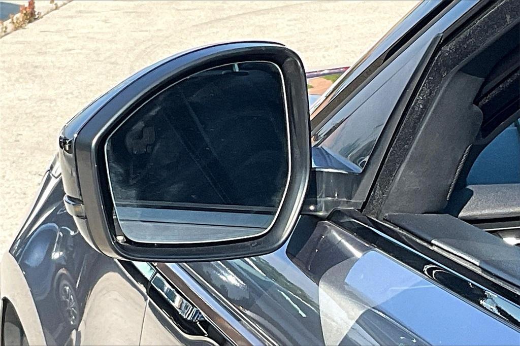 used 2020 Land Rover Range Rover Velar car, priced at $31,704