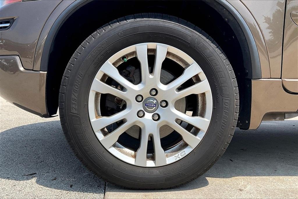 used 2013 Volvo XC90 car, priced at $13,632