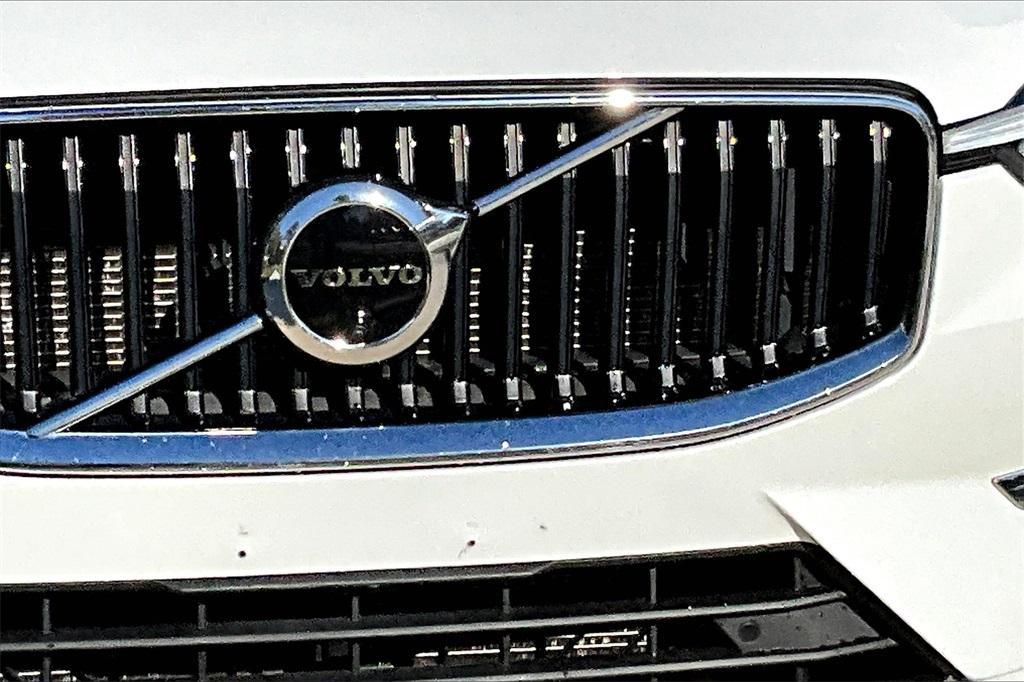 used 2022 Volvo XC60 car, priced at $32,989