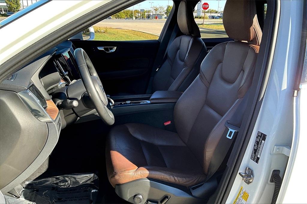 used 2022 Volvo XC60 car, priced at $32,989