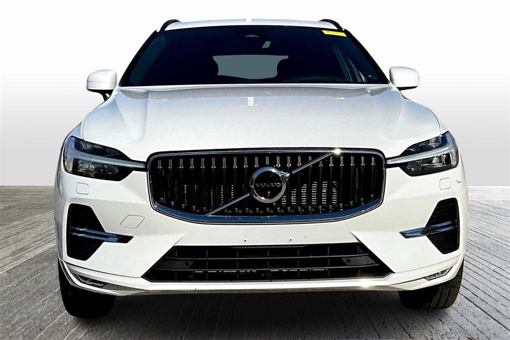 used 2022 Volvo XC60 car, priced at $32,989