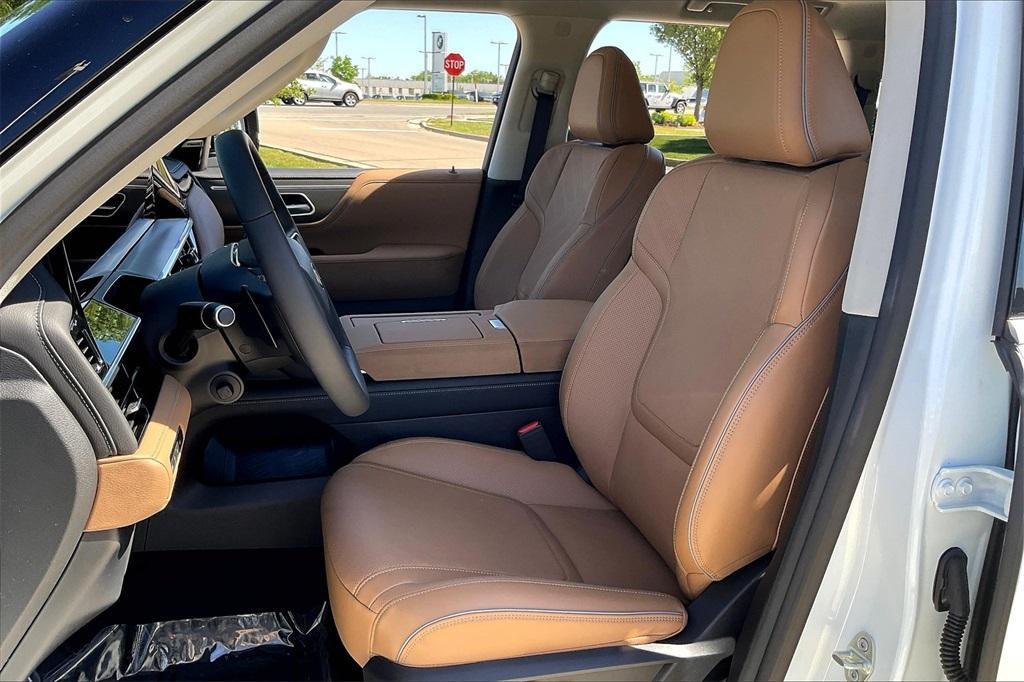 new 2025 INFINITI QX80 car, priced at $85,598
