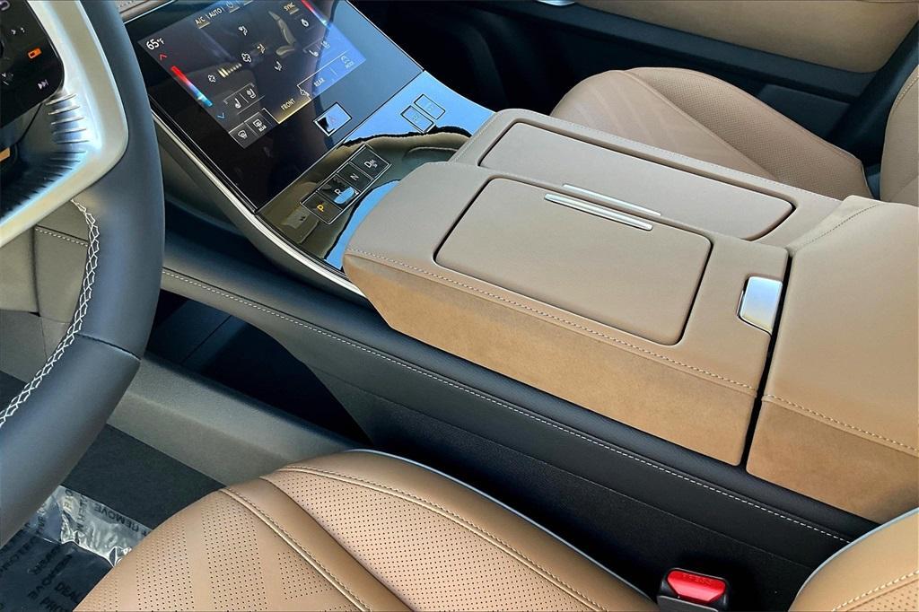 new 2025 INFINITI QX80 car, priced at $85,598