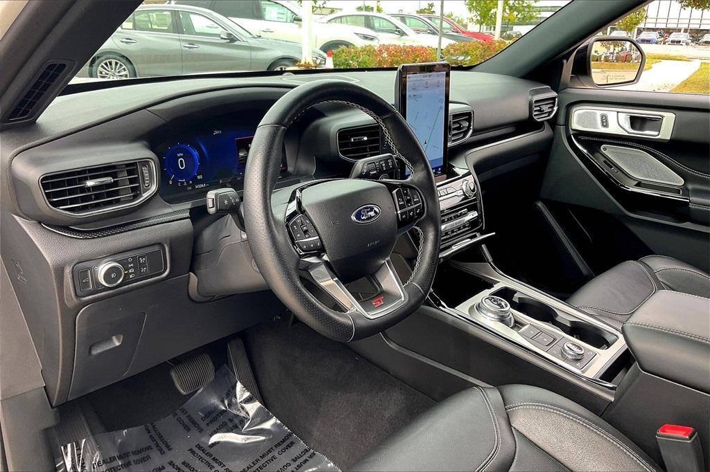 used 2022 Ford Explorer car, priced at $40,826