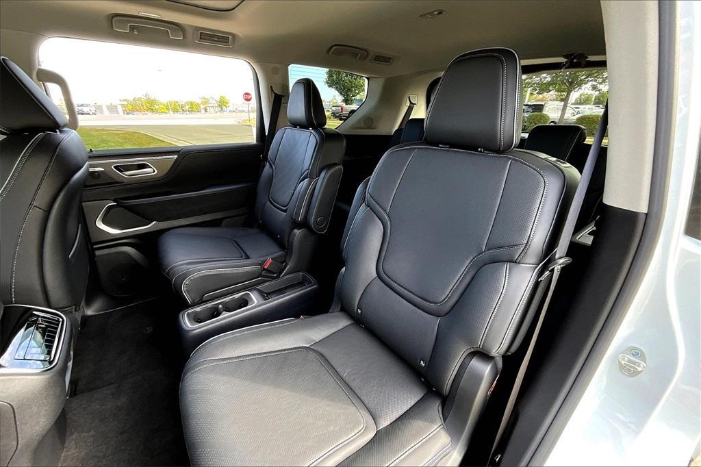 new 2026 INFINITI QX80 car, priced at $93,457