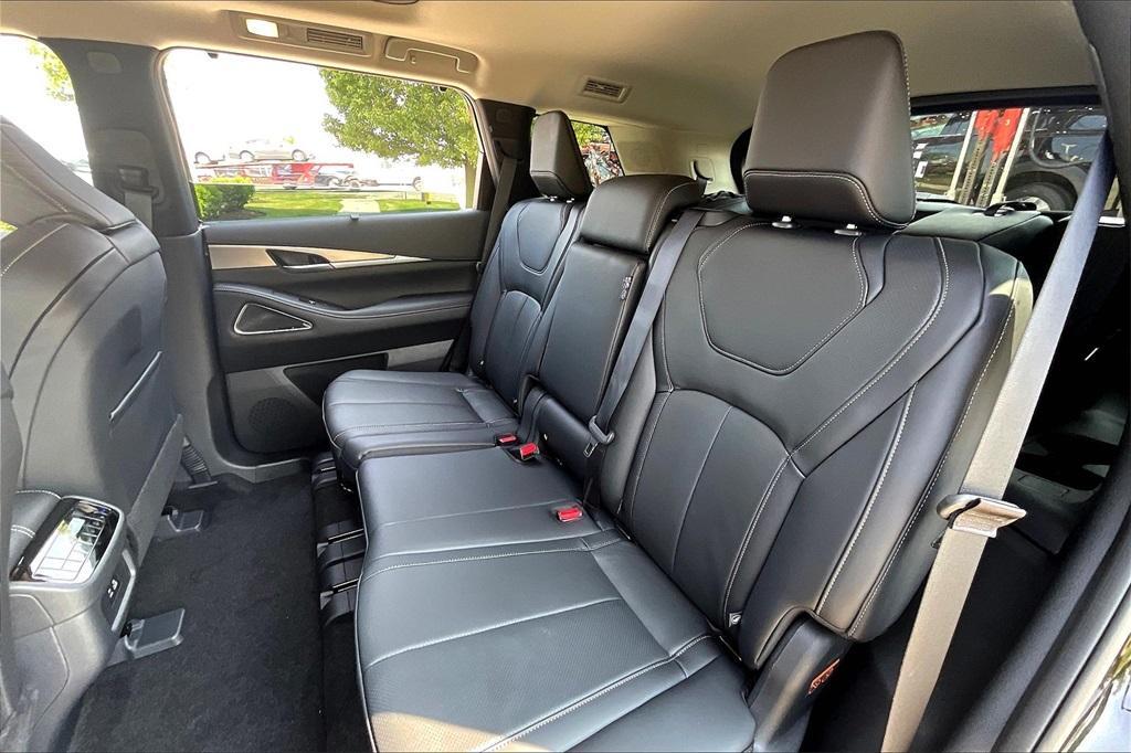 new 2025 INFINITI QX60 car, priced at $57,174