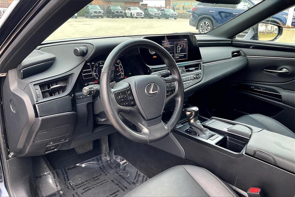 used 2022 Lexus ES 350 car, priced at $37,989