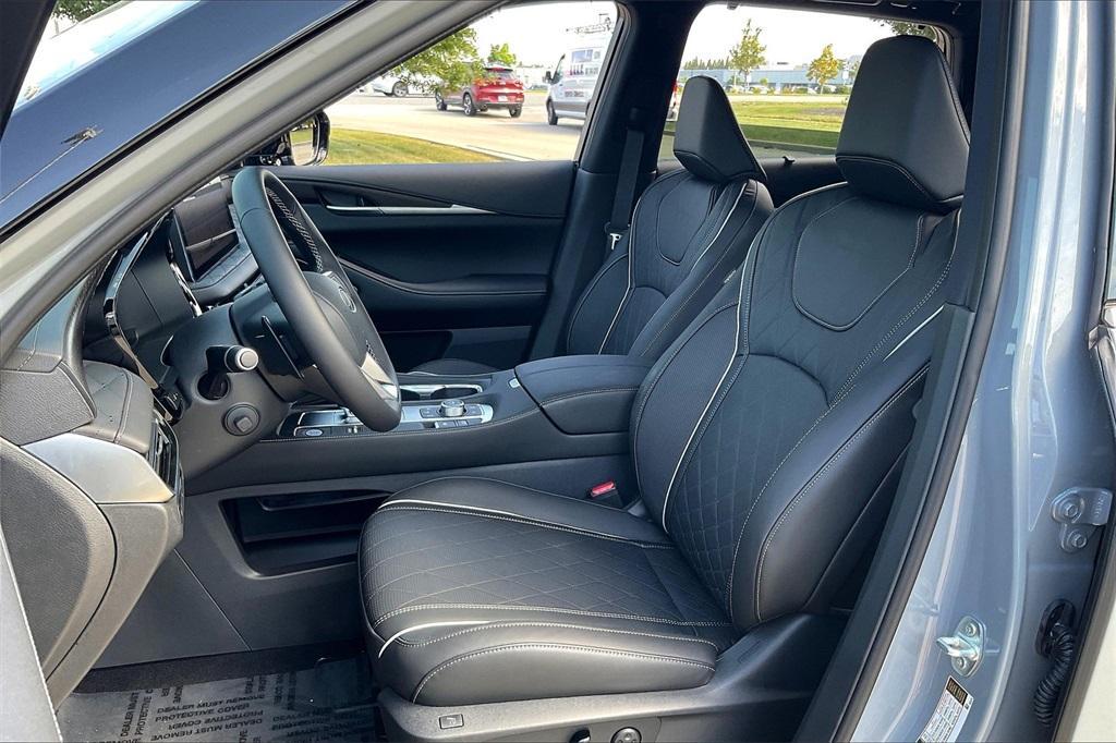 new 2025 INFINITI QX60 car, priced at $67,771