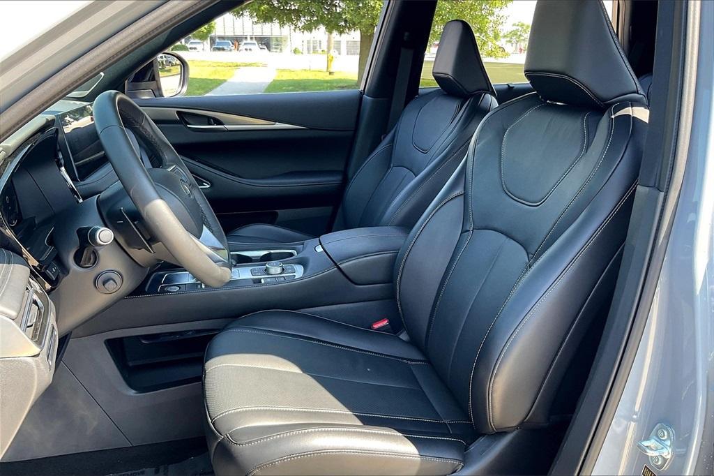 used 2025 INFINITI QX60 car, priced at $50,658