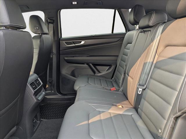 new 2026 Volkswagen Atlas Cross Sport car, priced at $51,702