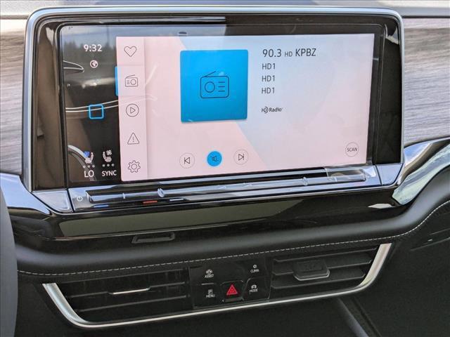 new 2025 Volkswagen Atlas car, priced at $51,985