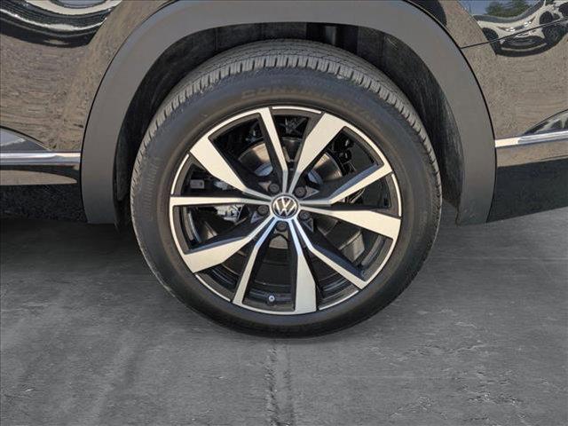 new 2025 Volkswagen Atlas car, priced at $54,039