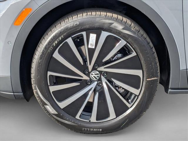 new 2025 Volkswagen ID.4 car, priced at $46,171