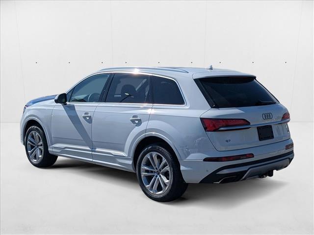 new 2025 Audi Q7 car, priced at $70,288