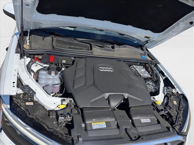 new 2025 Audi Q7 car, priced at $70,288