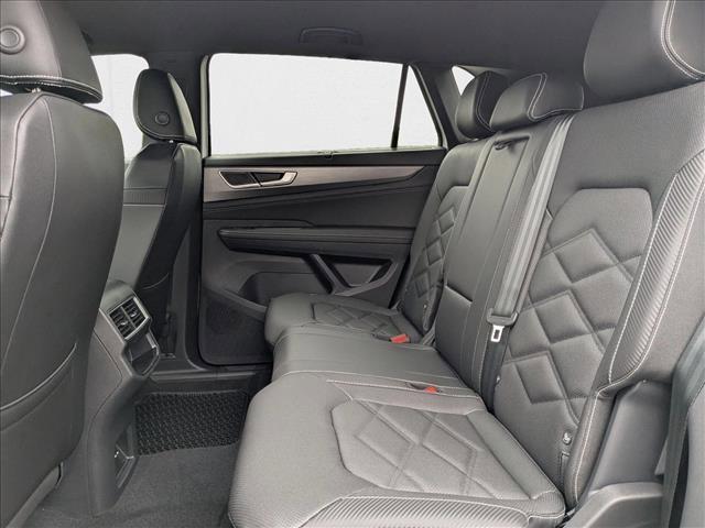 new 2026 Volkswagen Atlas Cross Sport car, priced at $48,519