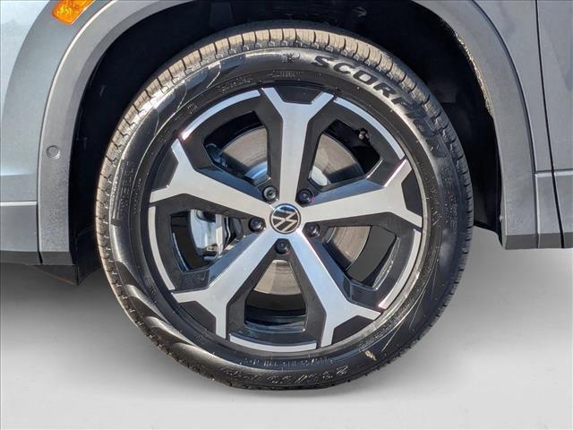 new 2025 Volkswagen Tiguan car, priced at $37,075