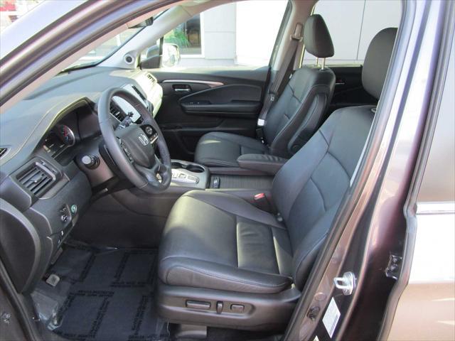 used 2022 Honda Pilot car, priced at $32,498