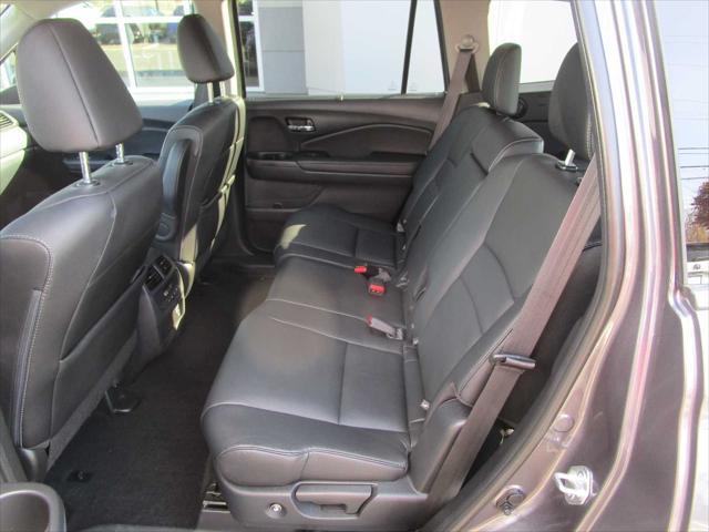 used 2022 Honda Pilot car, priced at $32,498