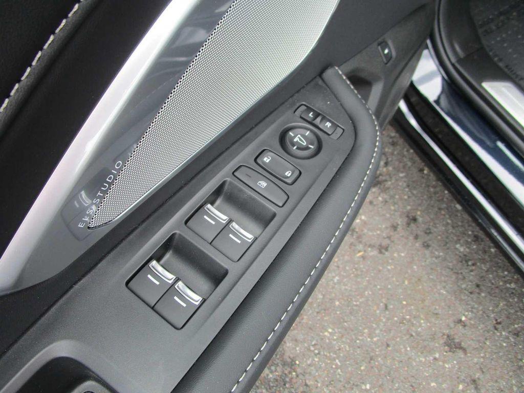 new 2025 Acura RDX car, priced at $49,250