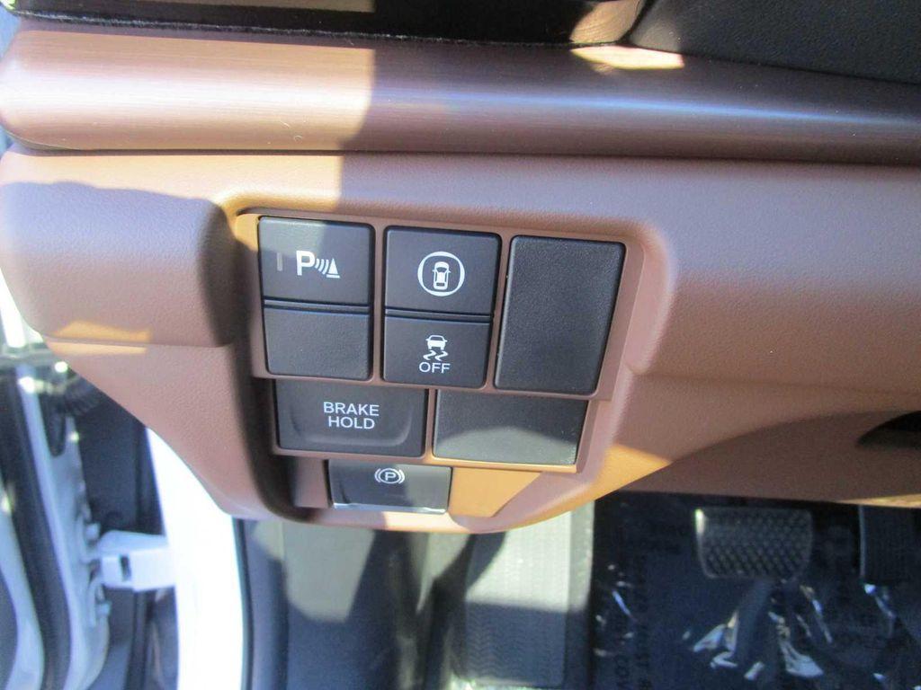 new 2026 Acura RDX car, priced at $49,650