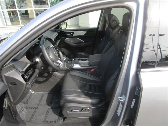 used 2023 Acura MDX car, priced at $43,998