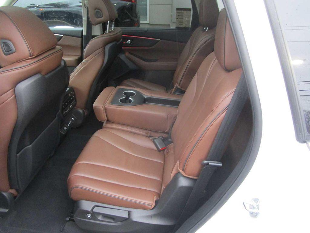 used 2023 Acura MDX car, priced at $44,998