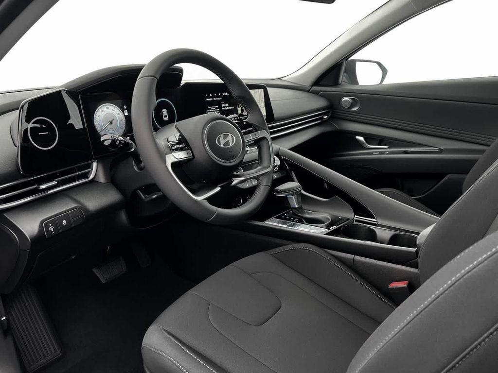 new 2025 Hyundai Elantra car, priced at $26,680