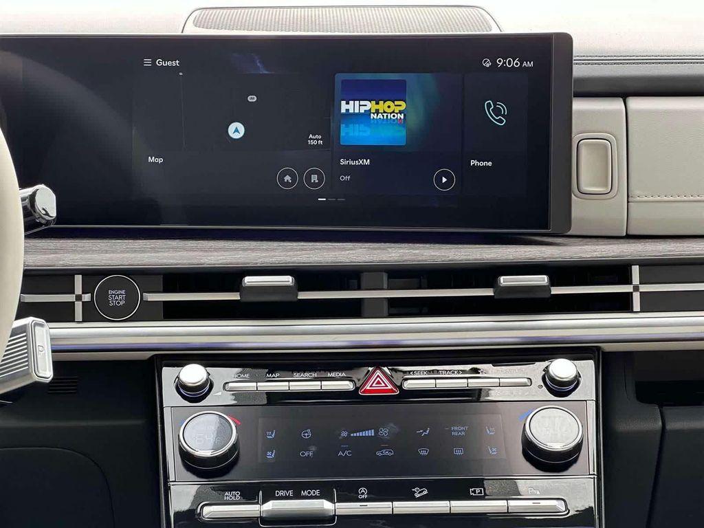 used 2025 Hyundai Santa Fe car, priced at $37,500