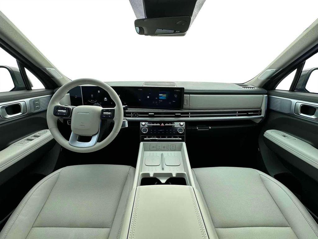 used 2025 Hyundai Santa Fe car, priced at $37,500