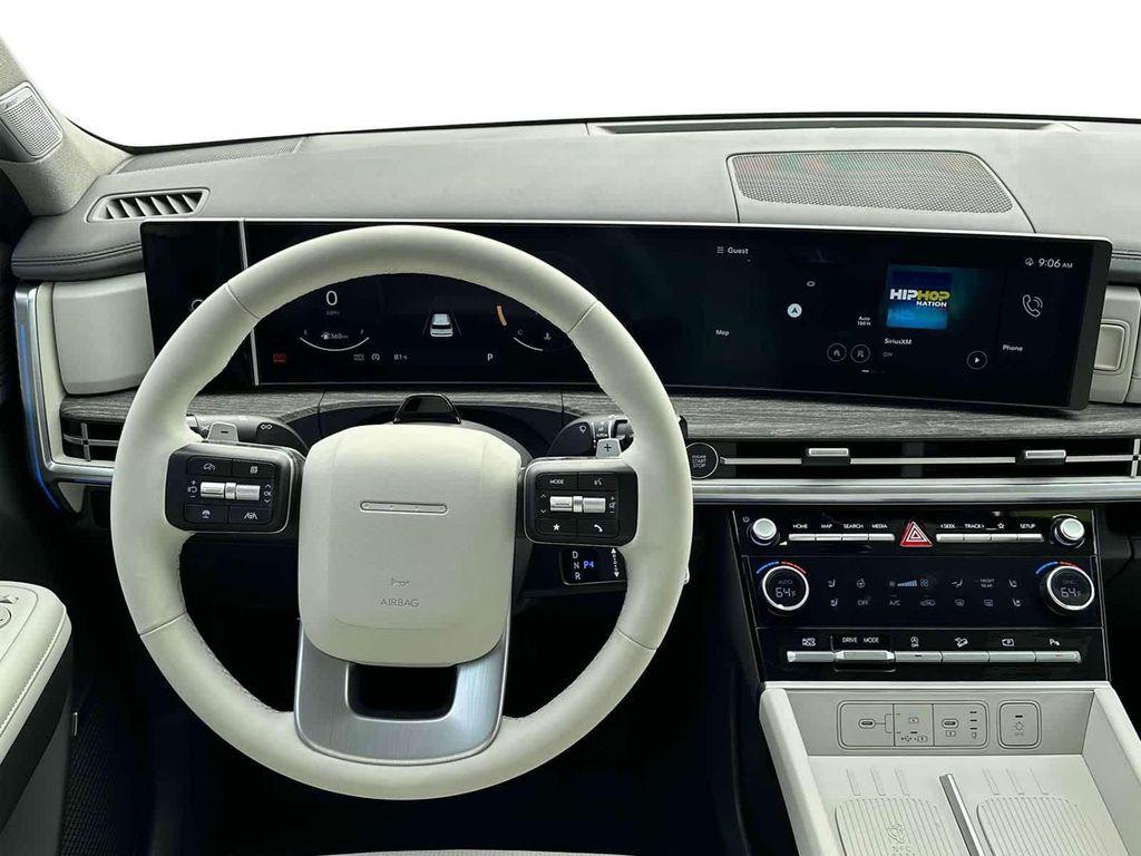 used 2025 Hyundai Santa Fe car, priced at $37,500