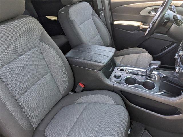 used 2023 Chevrolet Traverse car, priced at $29,830