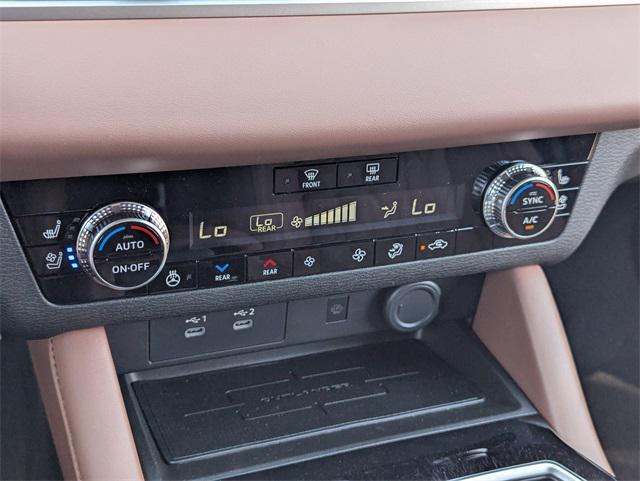 new 2025 Mitsubishi Outlander car, priced at $45,195