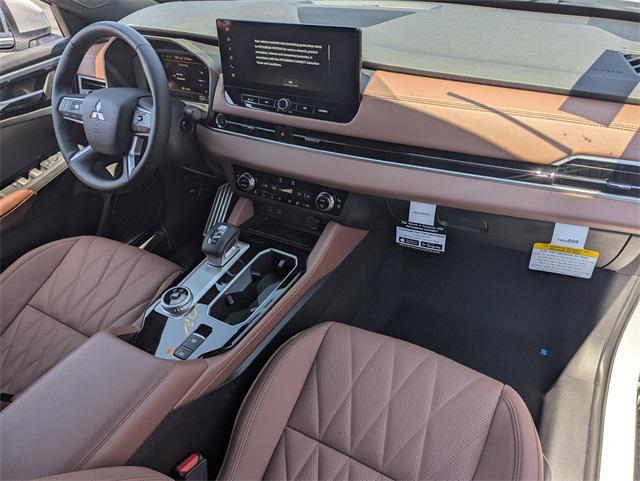 new 2025 Mitsubishi Outlander car, priced at $45,195