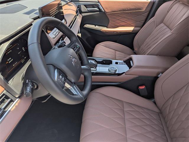 new 2025 Mitsubishi Outlander car, priced at $45,195