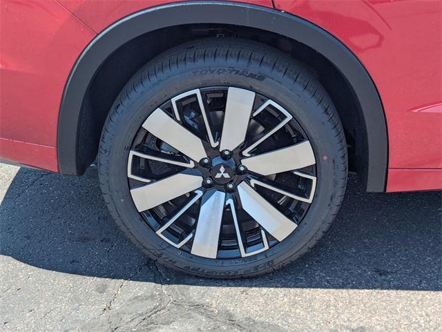 new 2025 Mitsubishi Outlander car, priced at $46,995