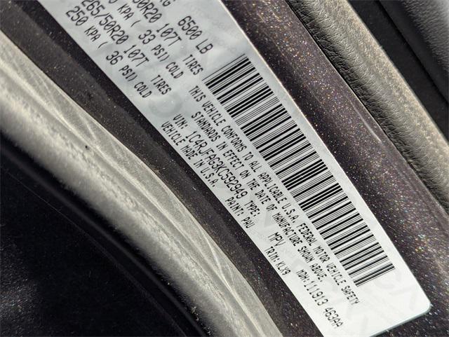 used 2019 Jeep Grand Cherokee car, priced at $15,643