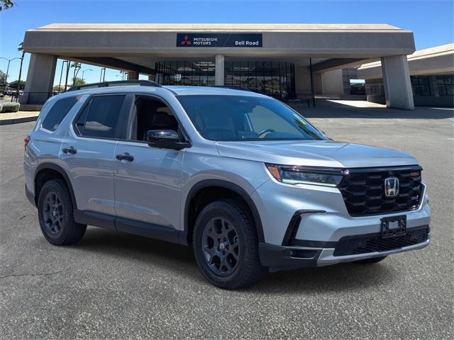used 2025 Honda Pilot car, priced at $42,986