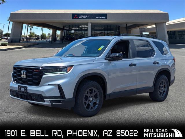 used 2025 Honda Pilot car, priced at $42,986