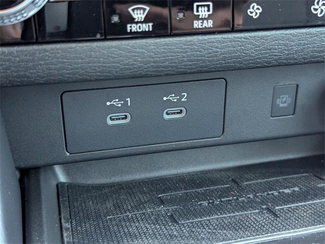 new 2025 Mitsubishi Outlander car, priced at $37,970