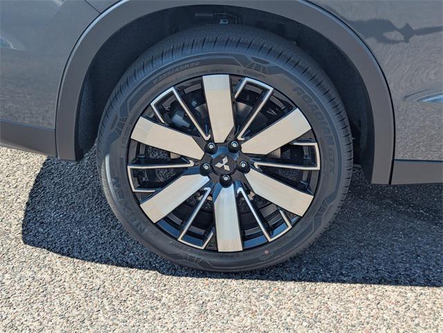 new 2025 Mitsubishi Outlander car, priced at $37,970