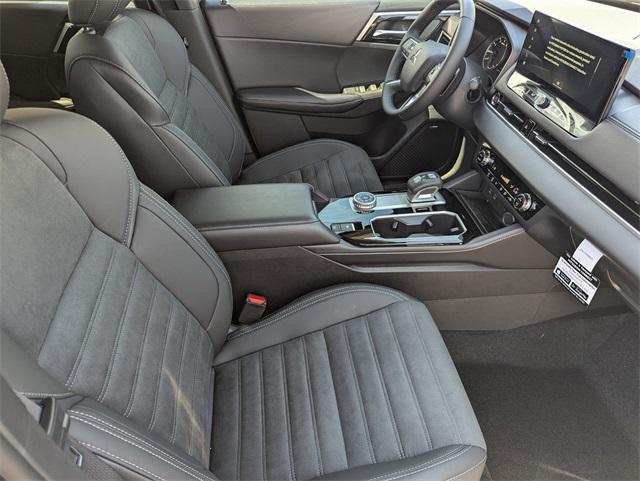 new 2025 Mitsubishi Outlander car, priced at $37,970