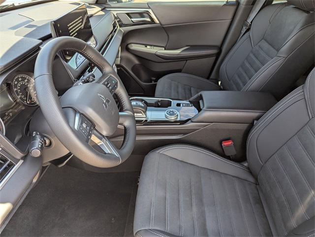 new 2025 Mitsubishi Outlander car, priced at $37,970