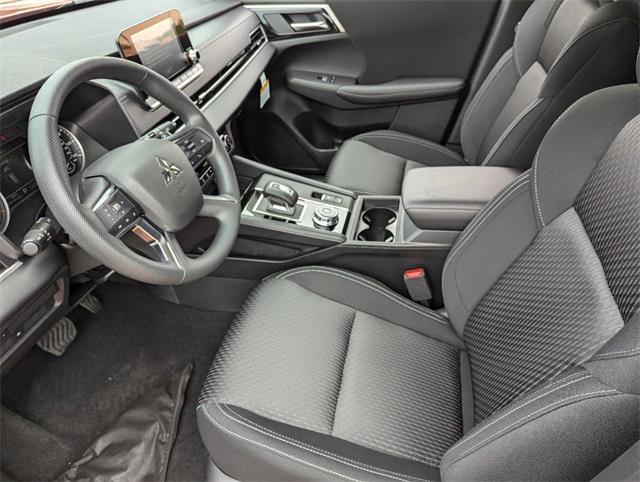 new 2024 Mitsubishi Outlander car, priced at $31,505