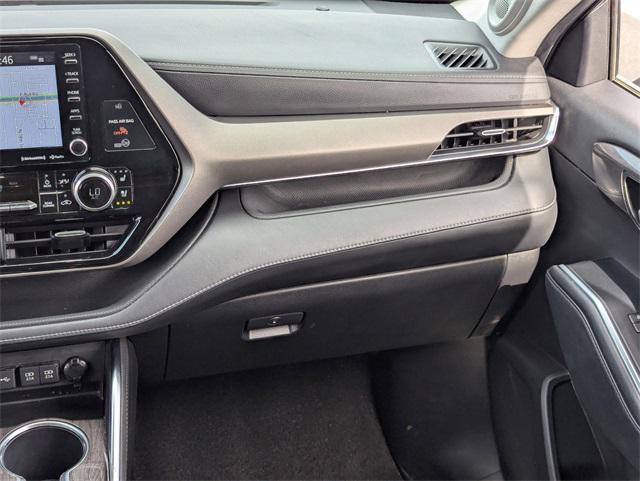 used 2021 Toyota Highlander car, priced at $32,498